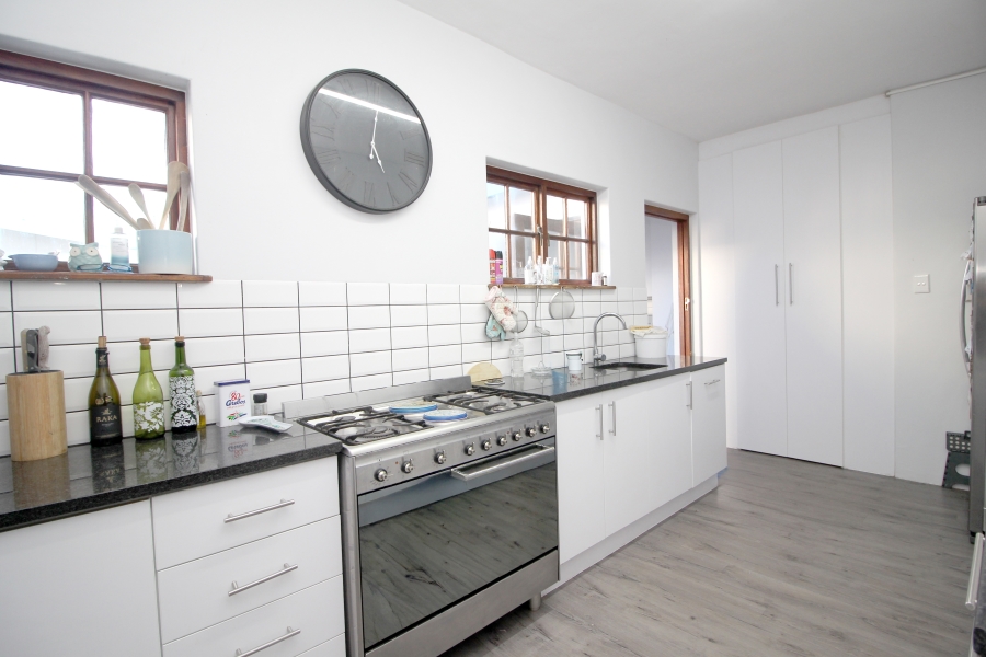 3 Bedroom Property for Sale in Heiderand Western Cape